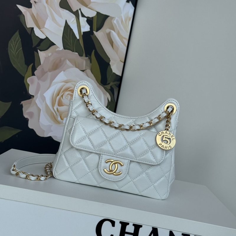Ch**el hobo bags